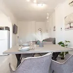 Apartmán Front In With Wifi